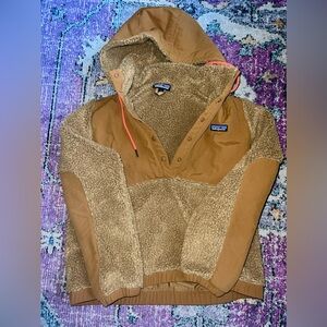 Women’s Patagonia pullover